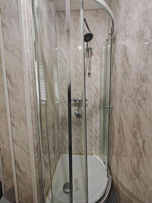 شقة Luxury 5-Bed House Near Nec & Bhx سوليهال المظهر الخارجي الصورة
