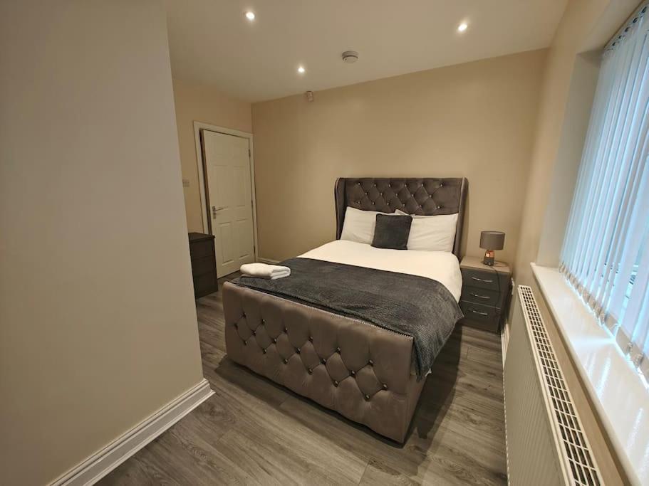 شقة Luxury 5-Bed House Near Nec & Bhx سوليهال المظهر الخارجي الصورة
